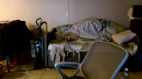 Snapshot of tom112292014 chatting on December 1, 2:44 pm tom112292014 online show from December 1, 2:44 pm