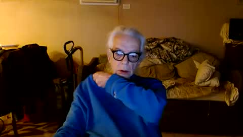 Snapshot of tom112292014 chatting on December 4, 2:48 pm tom112292014 online show from December 4, 2:48 pm