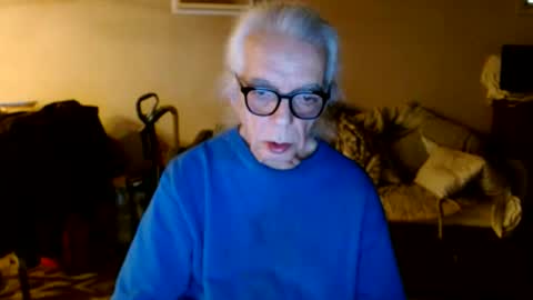 Snapshot of tom112292014 chatting on December 5, 6:48 pm tom112292014 online show from December 5, 6:48 pm