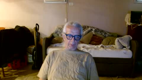 tom112292014 online show from June 18, 5:39 pm