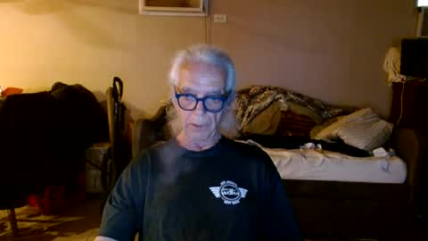 tom112292014 online show from June 26, 11:03 am