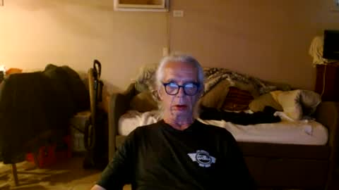 tom112292014 online show from June 27, 5:51 pm