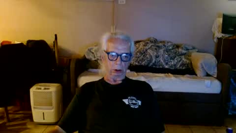 tom112292014 online show from July 4, 12:44 pm