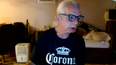 tom112292014 online show from July 12, 10:23 pm