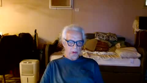 tom112292014 online show from July 16, 11:27 am