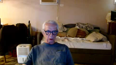 tom112292014 online show from July 25, 12:36 pm