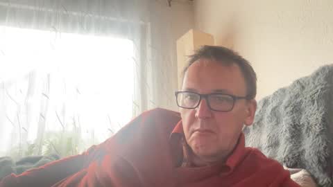 Tom online show from November 14, 1:21 pm