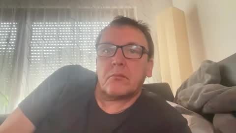 Tom online show from May 10, 2:11 pm