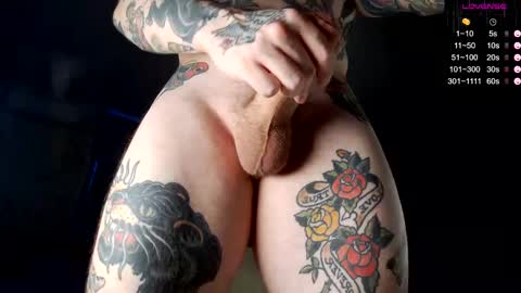 Snapshot of tom__ice chatting on February 14, 2:07 am tom__ice online show from February 14, 2:07 am