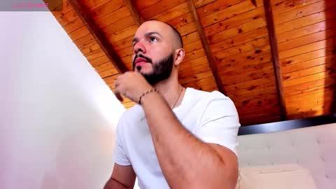   online show from November 30, 12:42 pm