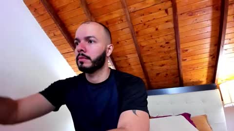   online show from December 1, 12:32 pm