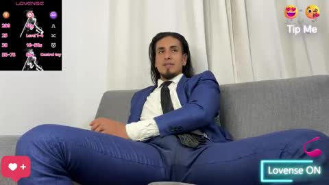 Snapshot of tom_blunt96 chatting on November 6, 6:14 am TOM online show from November 6, 6:14 am