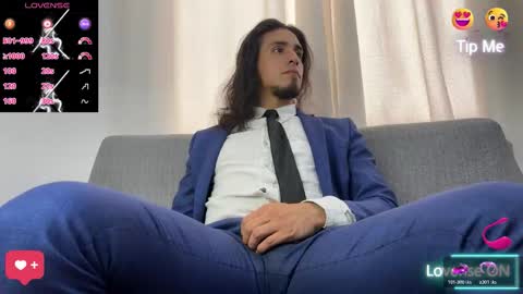 Snapshot of tom_blunt96 chatting on November 21, 3:22 pm TOM online show from November 21, 3:22 pm