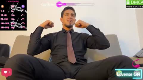 Snapshot of tom_blunt96 chatting on June 18, 8:35 pm TOM online show from June 18, 8:35 pm