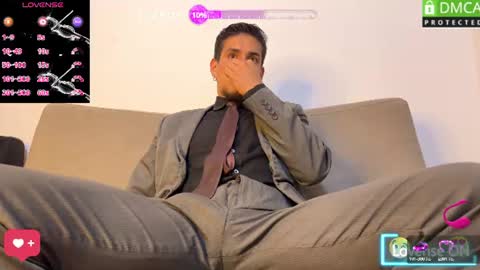 Snapshot of tom_blunt96 chatting on June 20, 9:12 am TOM online show from June 20, 9:12 am