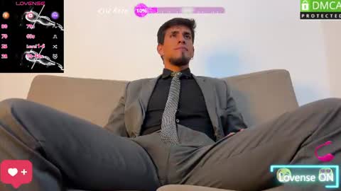 Snapshot of tom_blunt96 chatting on July 5, 5:25 am TOM online show from July 5, 5:25 am