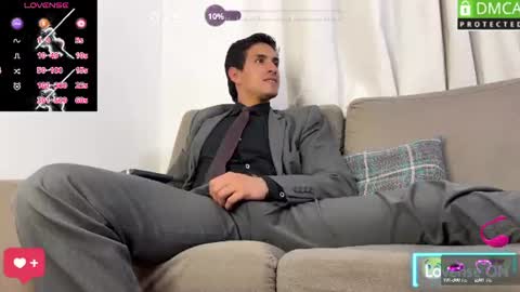 Snapshot of tom_blunt96 chatting on July 17, 10:00 am TOM online show from July 17, 10:00 am
