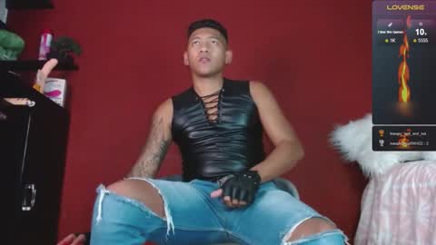 Tom online show from February 23, 1:35 am