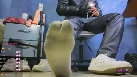 Tom online show from July 9, 1:59 pm