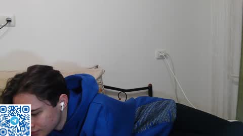 Snapshot of tom_er0s chatting on December 15, 11:42 pm Tom online show from December 15, 11:42 pm