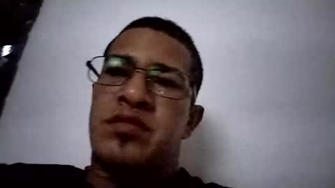 Snapshot of tom_kingfit chatting on January 26, 3:17 am SPORTSFIT29 online show from January 26, 3:17 am