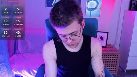 tomas_norton online show from May 27, 9:01 pm