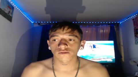 tomas_turbado_ online show from May 20, 2:40 am
