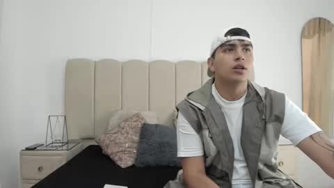 TomasANDalejo online show from December 1, 12:43 pm