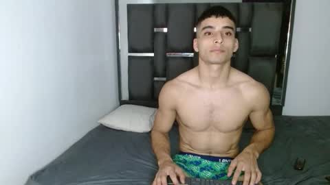 Snapshot of tomaz_18 chatting on March 19, 1:20 am tomaz_18 online show from March 19, 1:20 am