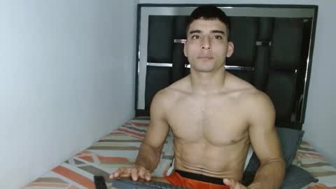 Snapshot of tomaz_18 chatting on March 23, 11:58 am tomaz_18 online show from March 23, 11:58 am