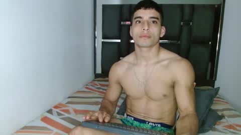 Snapshot of tomaz_18 chatting on March 26, 12:28 am tomaz_18 online show from March 26, 12:28 am