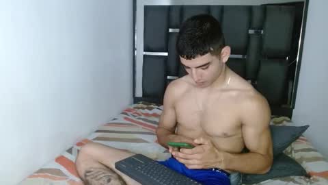 Snapshot of tomaz_18 chatting on March 26, 8:47 pm tomaz_18 online show from March 26, 8:47 pm