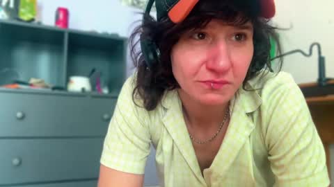 Snapshot of tomboy_titties chatting on May 22, 4:12 pm tomboy_titties online show from May 22, 4:12 pm