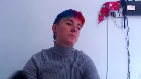 Blue online show from December 17, 6:20 pm