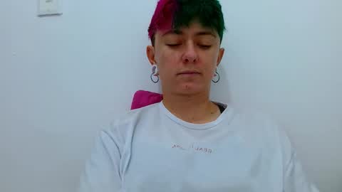 Blue online show from November 29, 7:06 pm