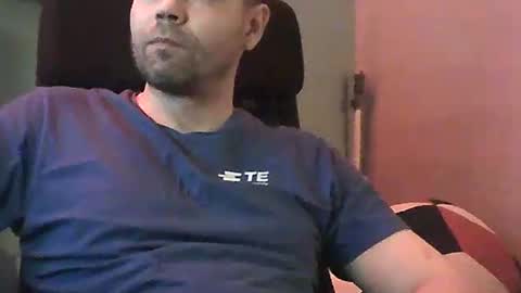 Snapshot of tomekpl30show chatting on December 20, 7:54 pm Tomek online show from December 20, 7:54 pm