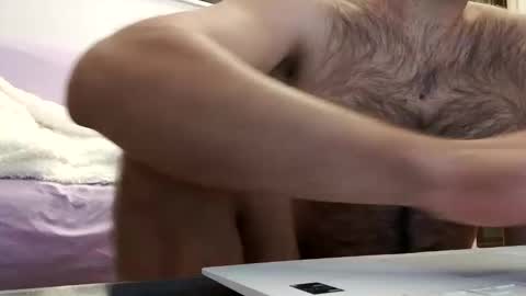 Snapshot of tomgas02 chatting on November 11, 2:33 am tomgas02 online show from November 11, 2:33 am