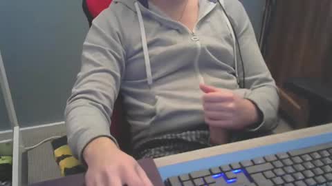 tomin3m online show from January 17, 4:57 pm