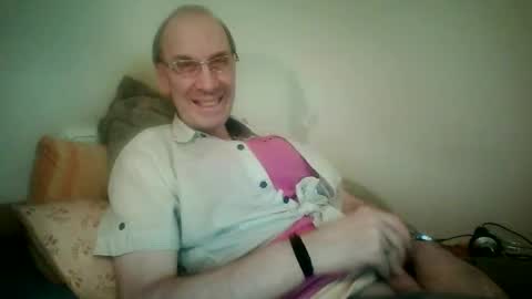 tomislav321 online show from April 18, 1:26 pm