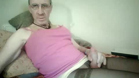 tomislav321 online show from April 23, 8:00 pm