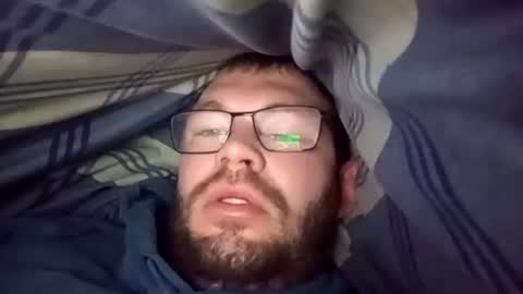 Snapshot of tomlaw1991 chatting on December 1, 9:03 am tomlaw1991 online show from December 1, 9:03 am