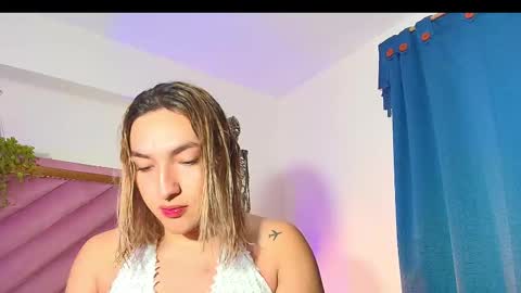 Snapshot of tomlondon_ chatting on October 29, 2:08 pm online show from October 29, 2:08 pm