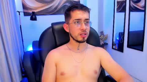 Snapshot of tommas_johnson chatting on July 28, 6:20 pm Tomas online show from July 28, 6:20 pm