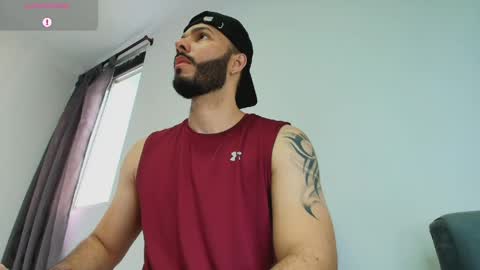 Snapshot of tommel_bailey chatting on June 9, 1:23 pm Tommel Bailey online show from June 9, 1:23 pm