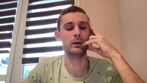 Snapshot of tommi77799 chatting on January 16, 8:29 am tommi77799 online show from January 16, 8:29 am