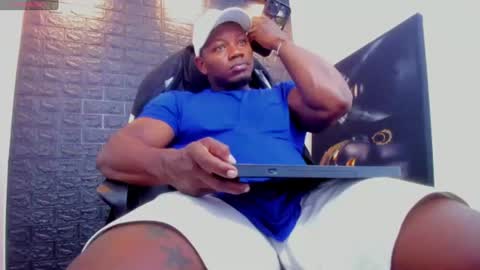 Snapshot of tommike388 chatting on July 6, 7:49 pm Tom Mike online show from July 6, 7:49 pm