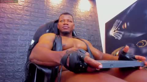 Snapshot of tommike388 chatting on July 12, 4:20 pm Tom Mike online show from July 12, 4:20 pm