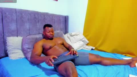 Snapshot of tommike388 chatting on July 30, 3:49 am Tom Mike online show from July 30, 3:49 am