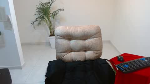 tommy160920 online show from December 3, 1:53 pm