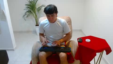 tommy160920 online show from December 4, 2:26 pm